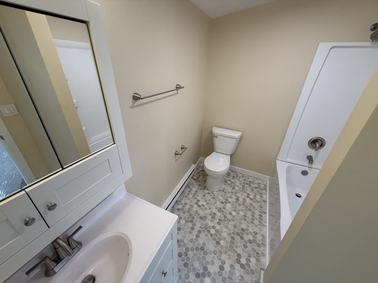 212 E High St #NA - Photo 3 of 12