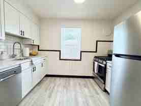 7176 Jamieson Ave #1W - Photo 1 of 1