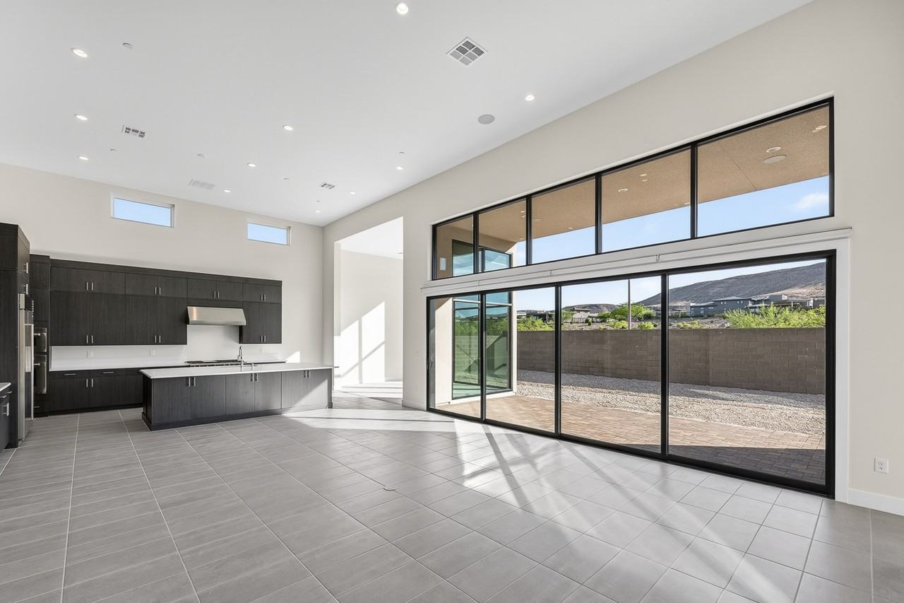 10865 Agate Cliffs Ave #NA - Photo 2 of 26