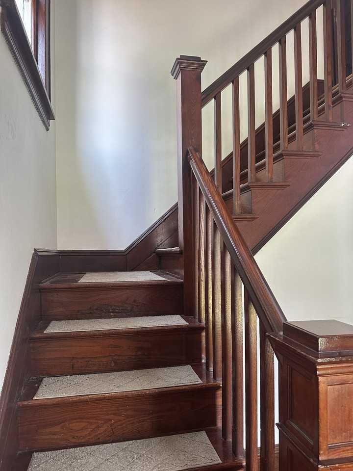 9 Cove Ave #2 - Photo 3 of 14