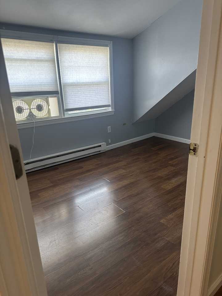 9 Cove Ave #2 - Photo 5 of 14