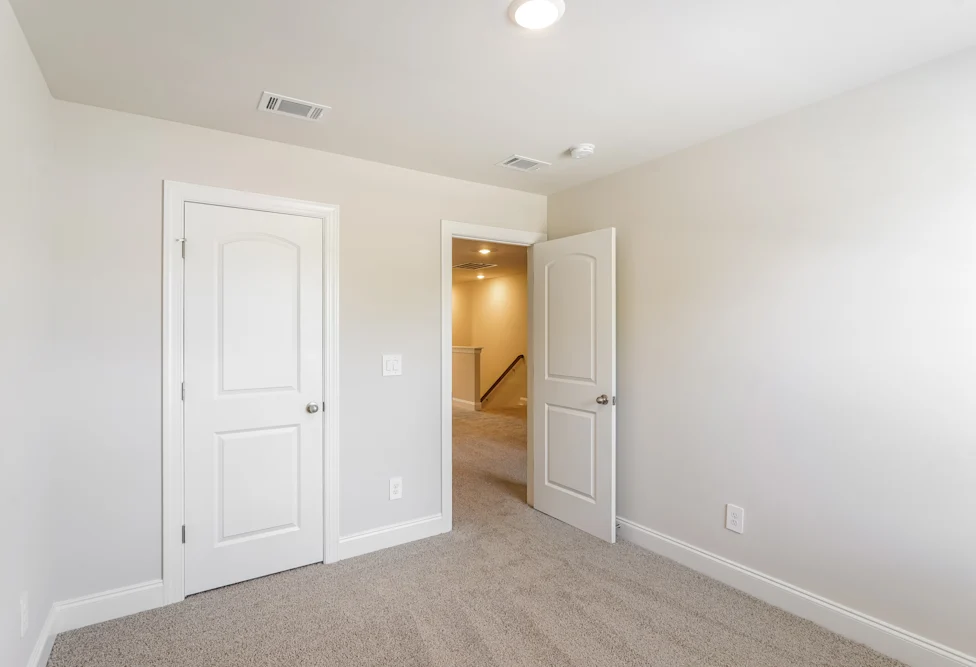 174 Maybrook Dr #NA - Photo 2 of 7