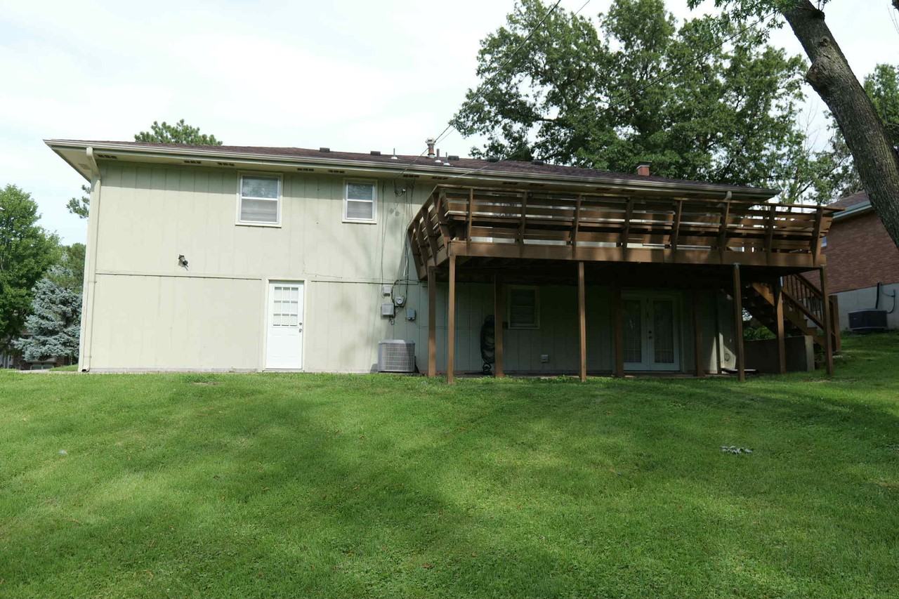 5018 Rosehill Dr #NA - Photo 3 of 16