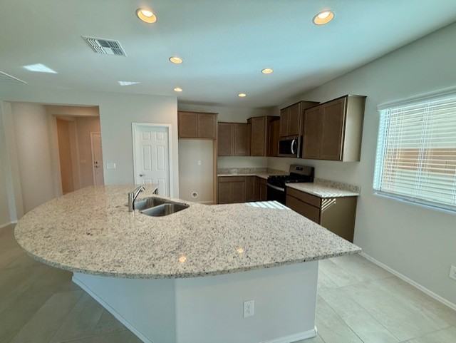 2926 N Coronado Dr #NA - Photo 3 of 28