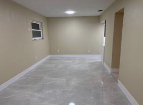 2336 Nw 35th St #REAR - Photo 1 of 1