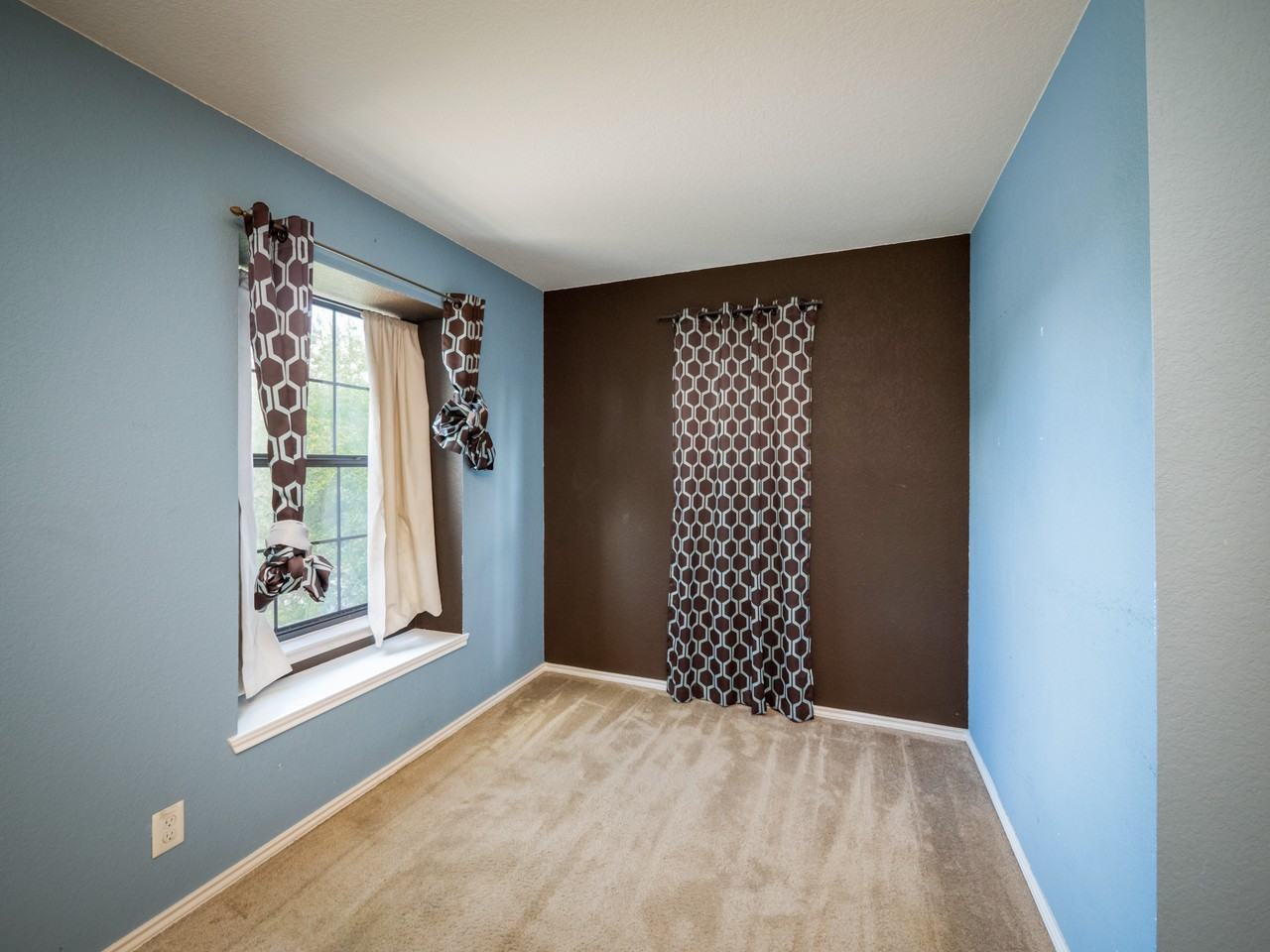141 Clover Cv #NA - Photo 2 of 20
