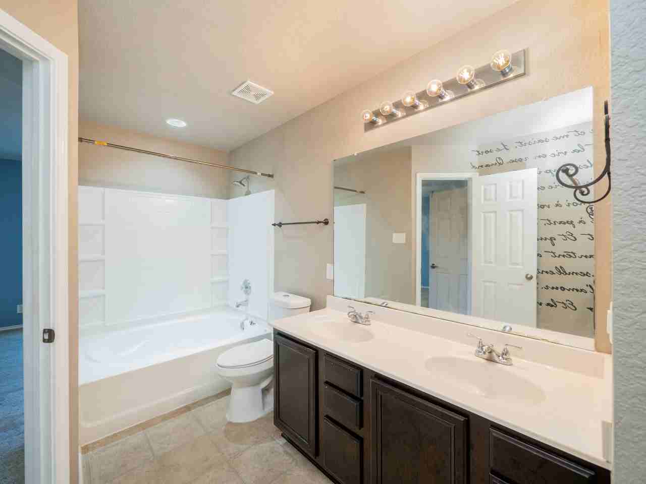 141 Clover Cv #NA - Photo 5 of 20