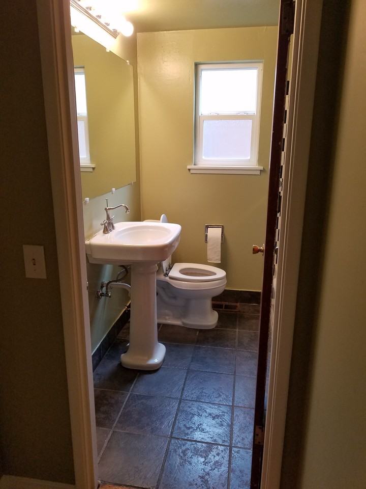 3844 Ne 86th St #NA - Photo 4 of 14