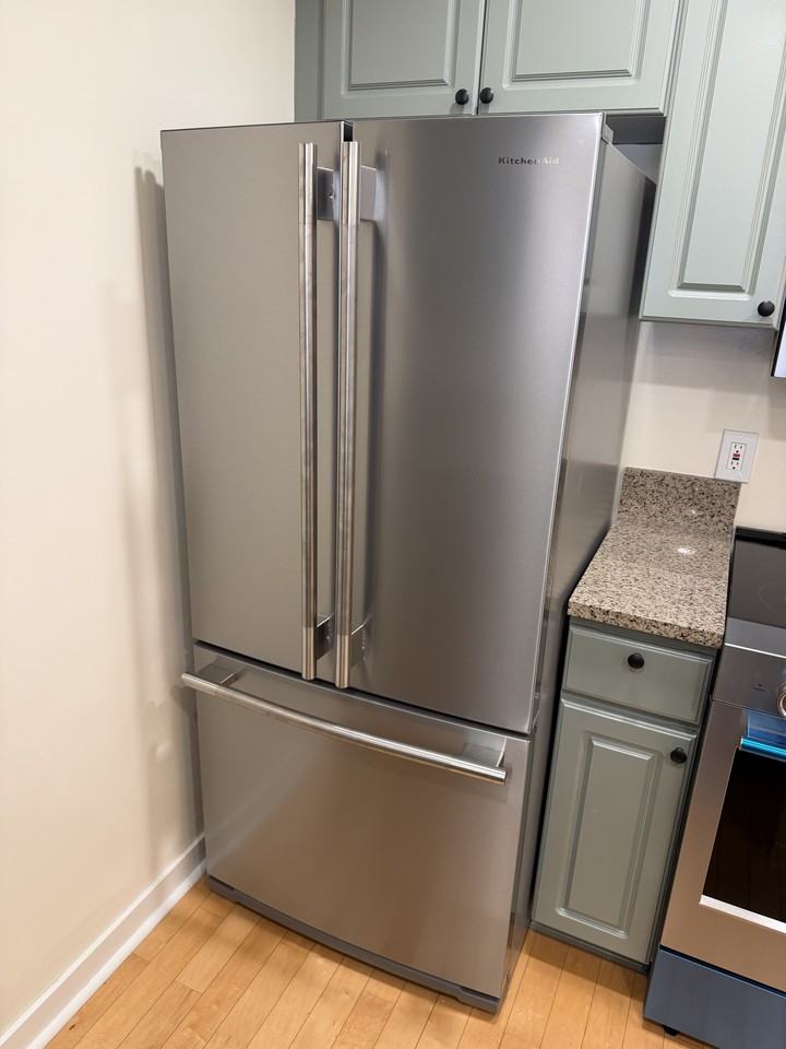 1970 Columbia St #513 - Photo 7 of 21