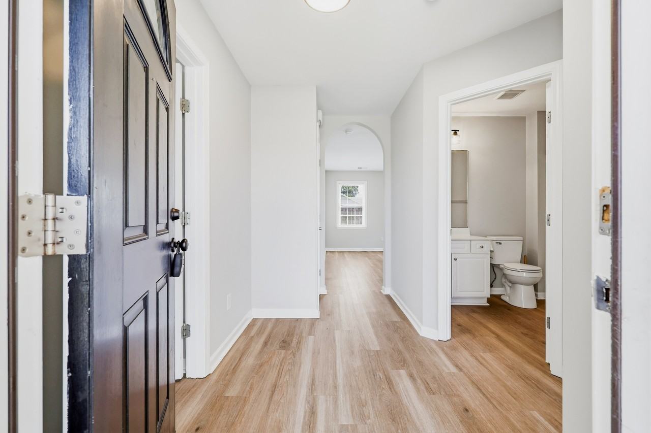 1553 Pine Harbor Way #NA - Photo 3 of 32