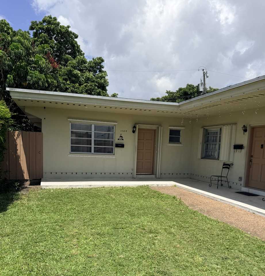 1120 Nw 30th Pl #NA - Photo 2 of 14