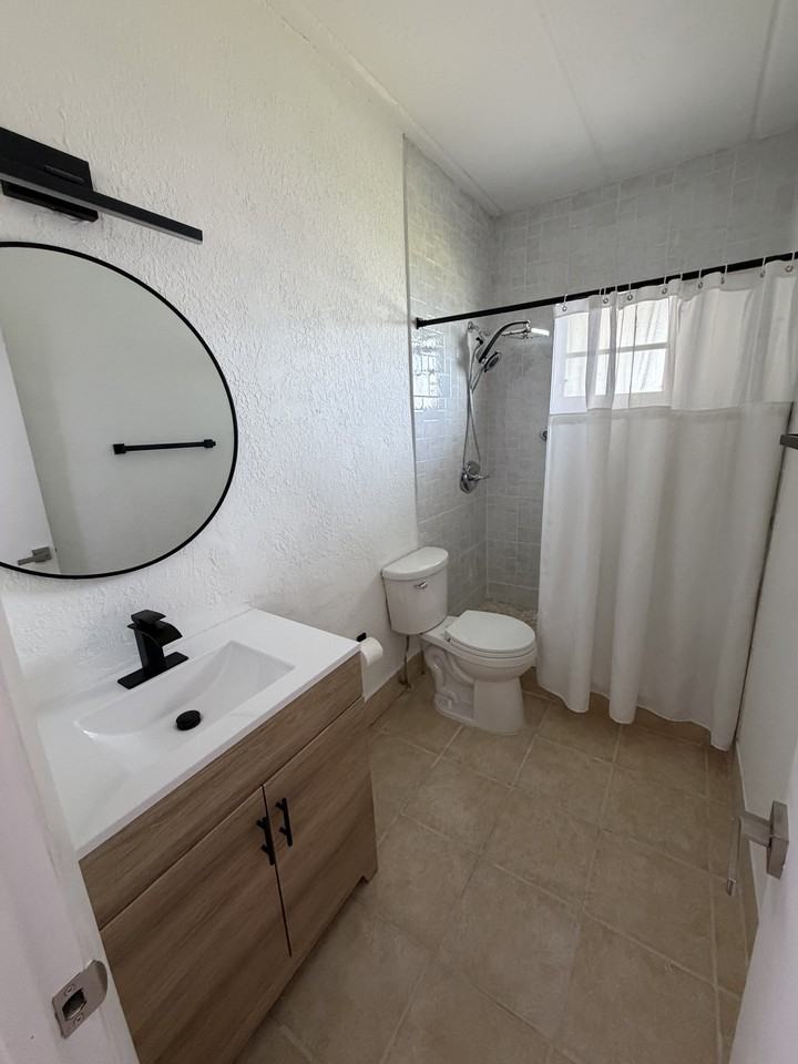 1120 Nw 30th Pl #NA - Photo 6 of 14
