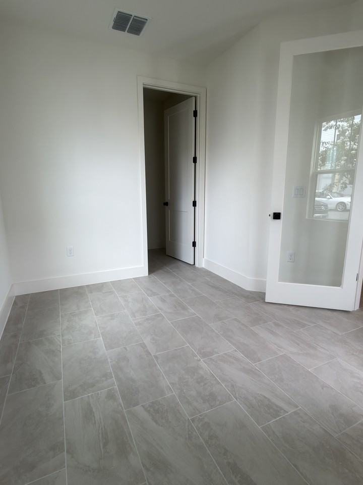 15056 Groveside Rd #15056 - Photo 4 of 12