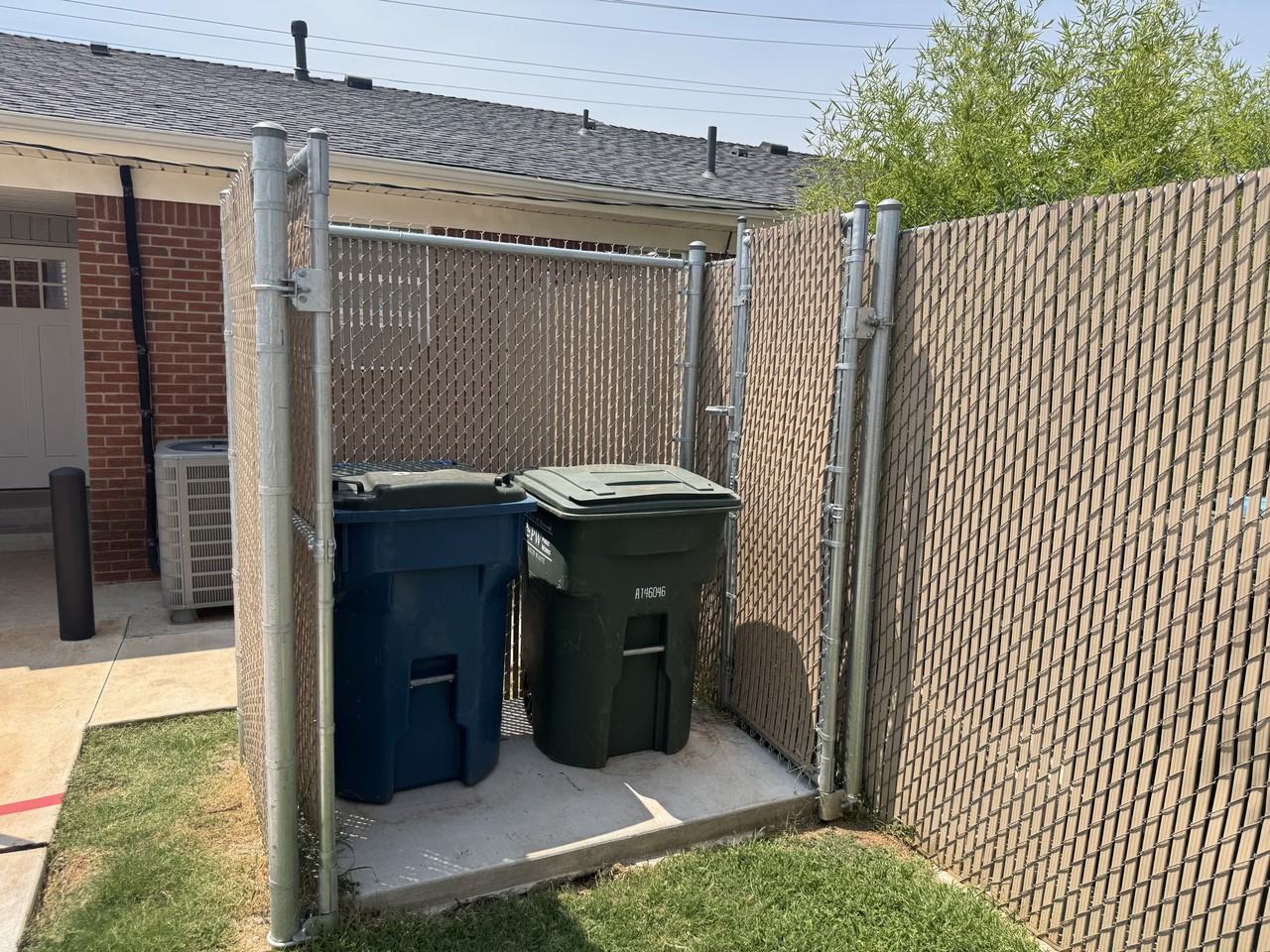 1005 E Edwards St #NA - Photo 3 of 17