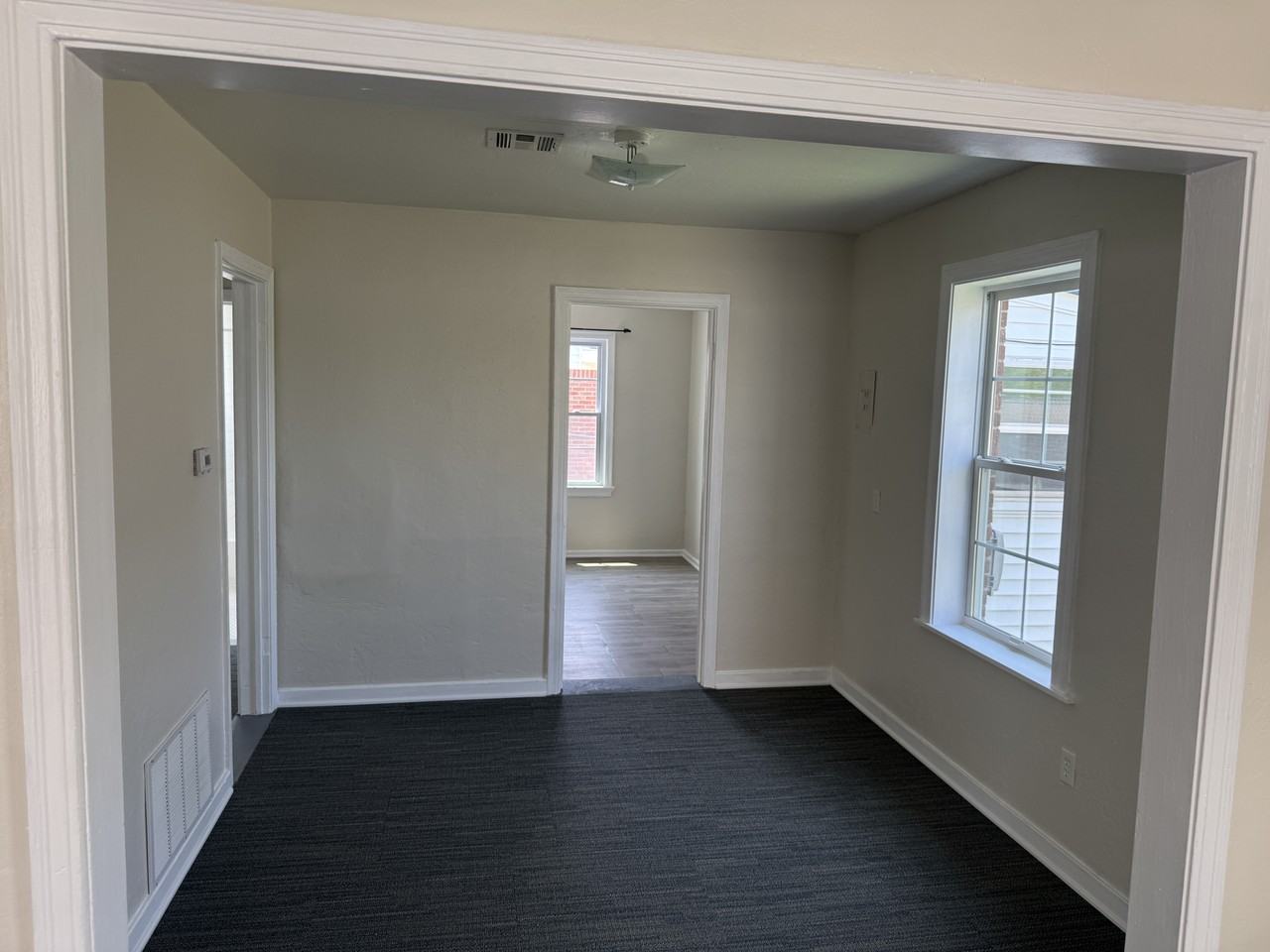 1005 E Edwards St #NA - Photo 6 of 17