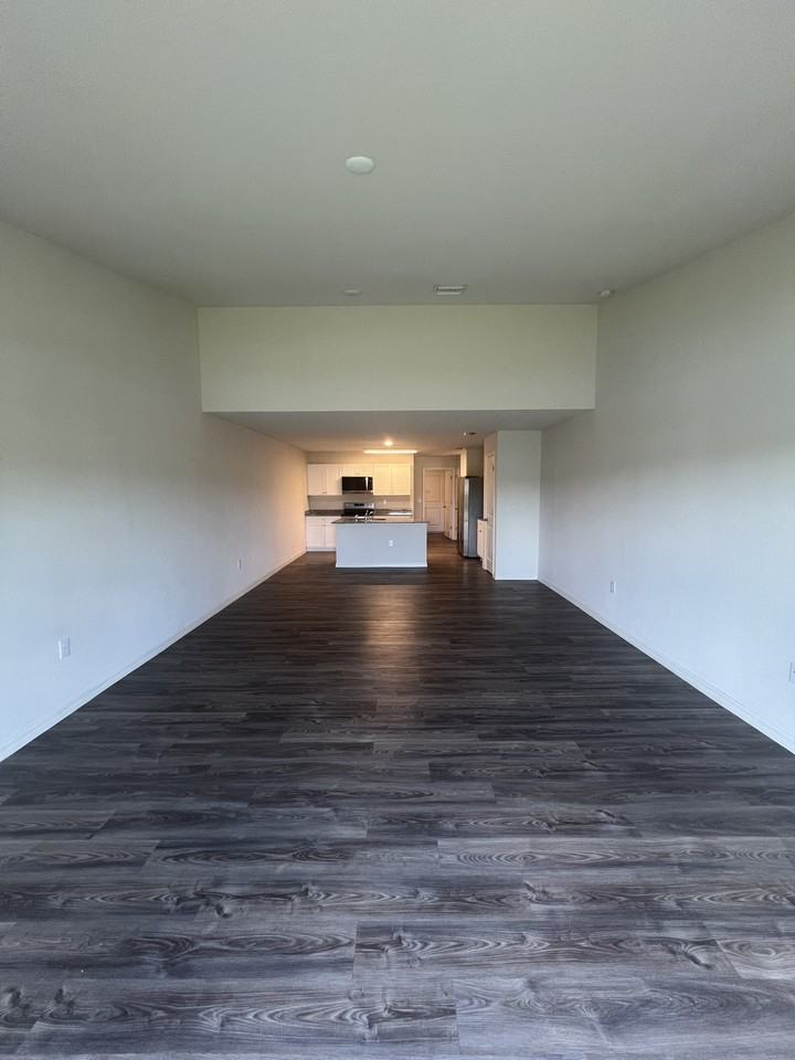9114 Aegean Cir #9114 - Photo 4 of 31
