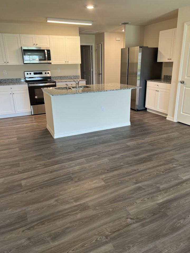 9114 Aegean Cir #9114 - Photo 6 of 31