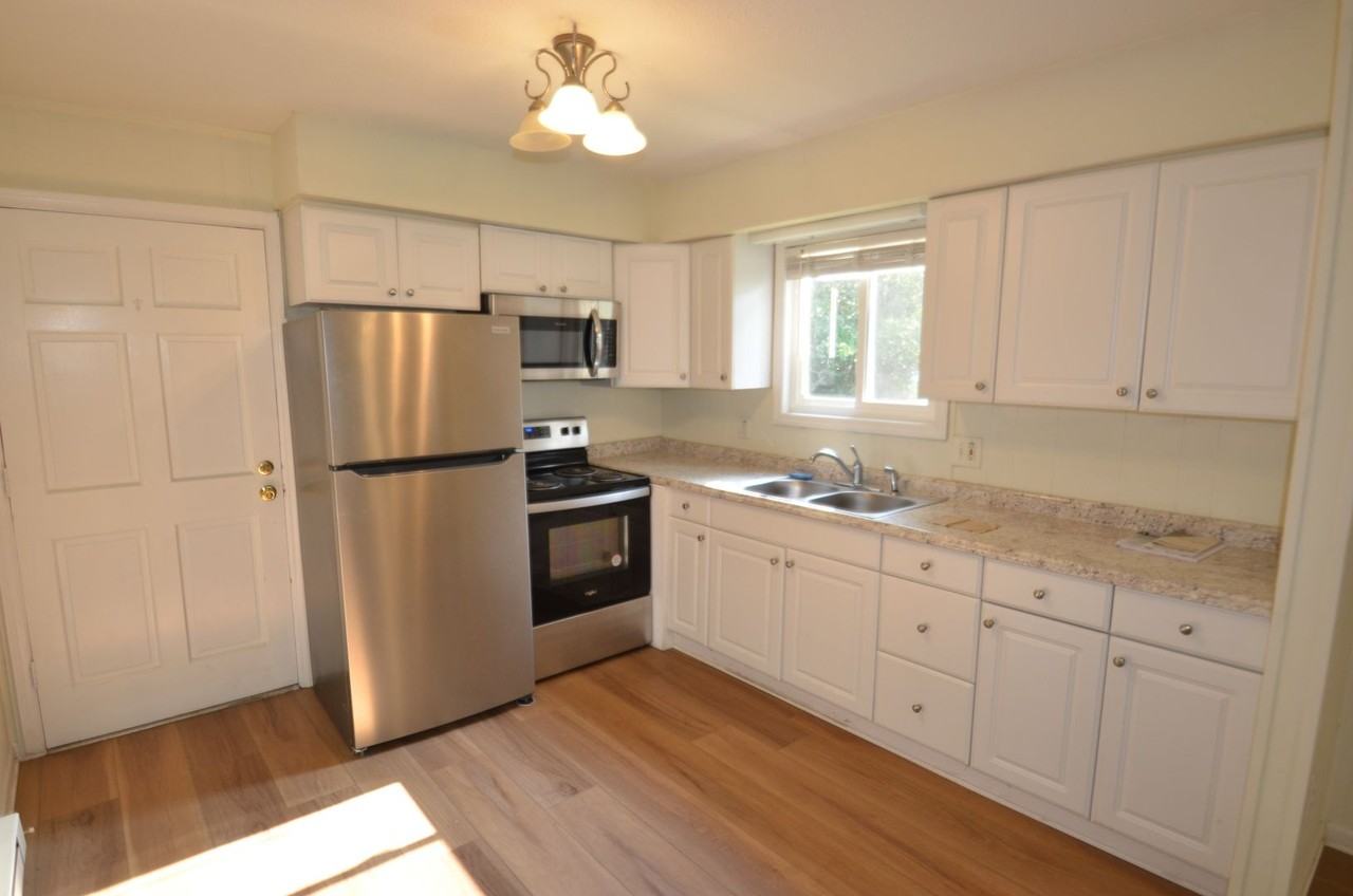 112 Bim St - Photo 3 of 11