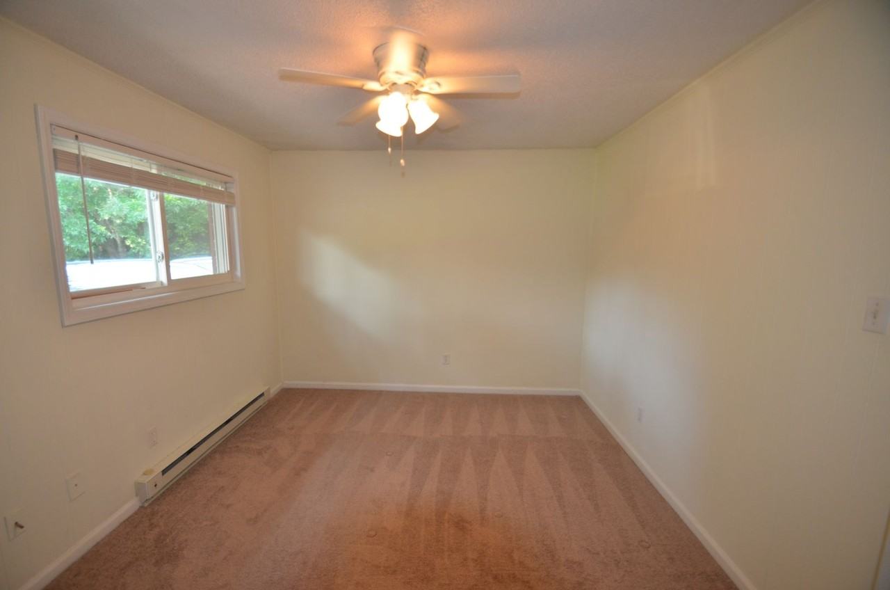 112 Bim St - Photo 5 of 11
