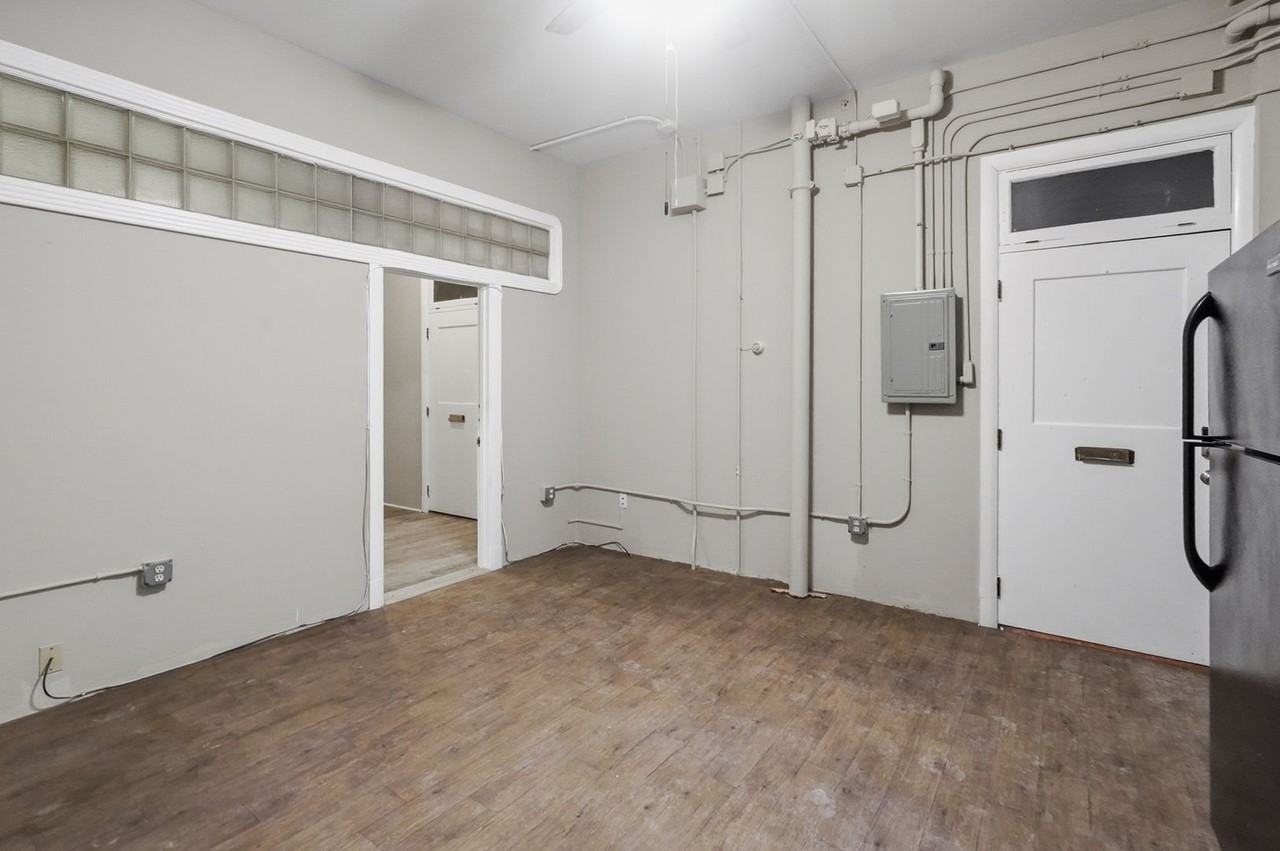 26 Main St - Photo 3 of 14