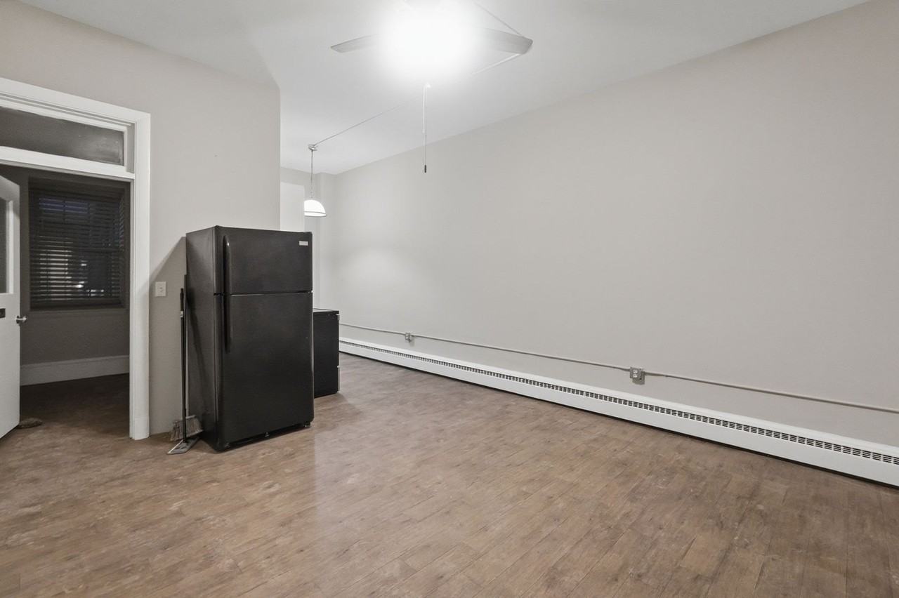 26 Main St - Photo 5 of 14