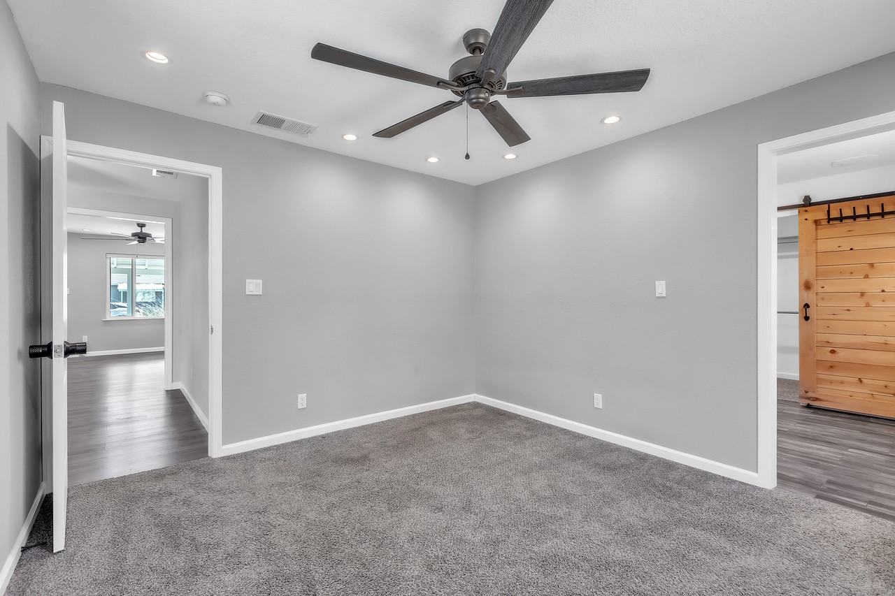 6321 35th Ave #NA - Photo 5 of 20