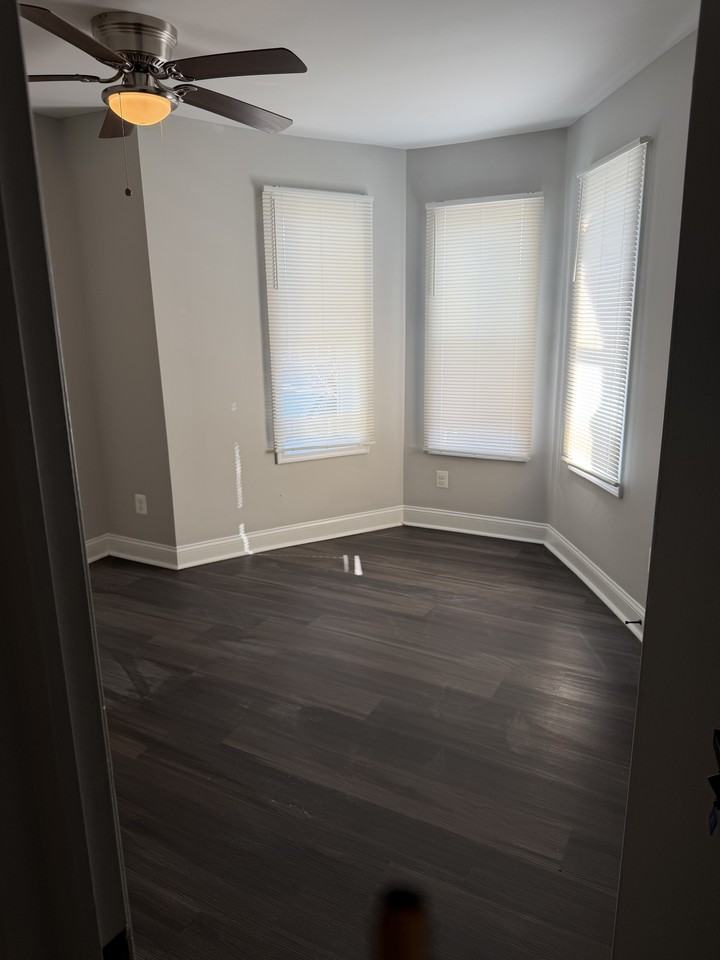 716 East 23rd Street - Photo 2 of 15