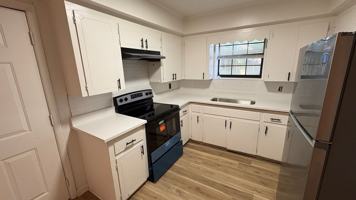 featured image of 500 W Cross St