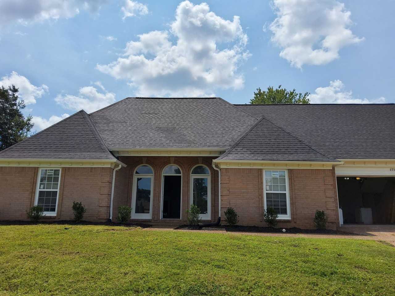 8937 Chimneyrock Blvd - Photo 2 of 5