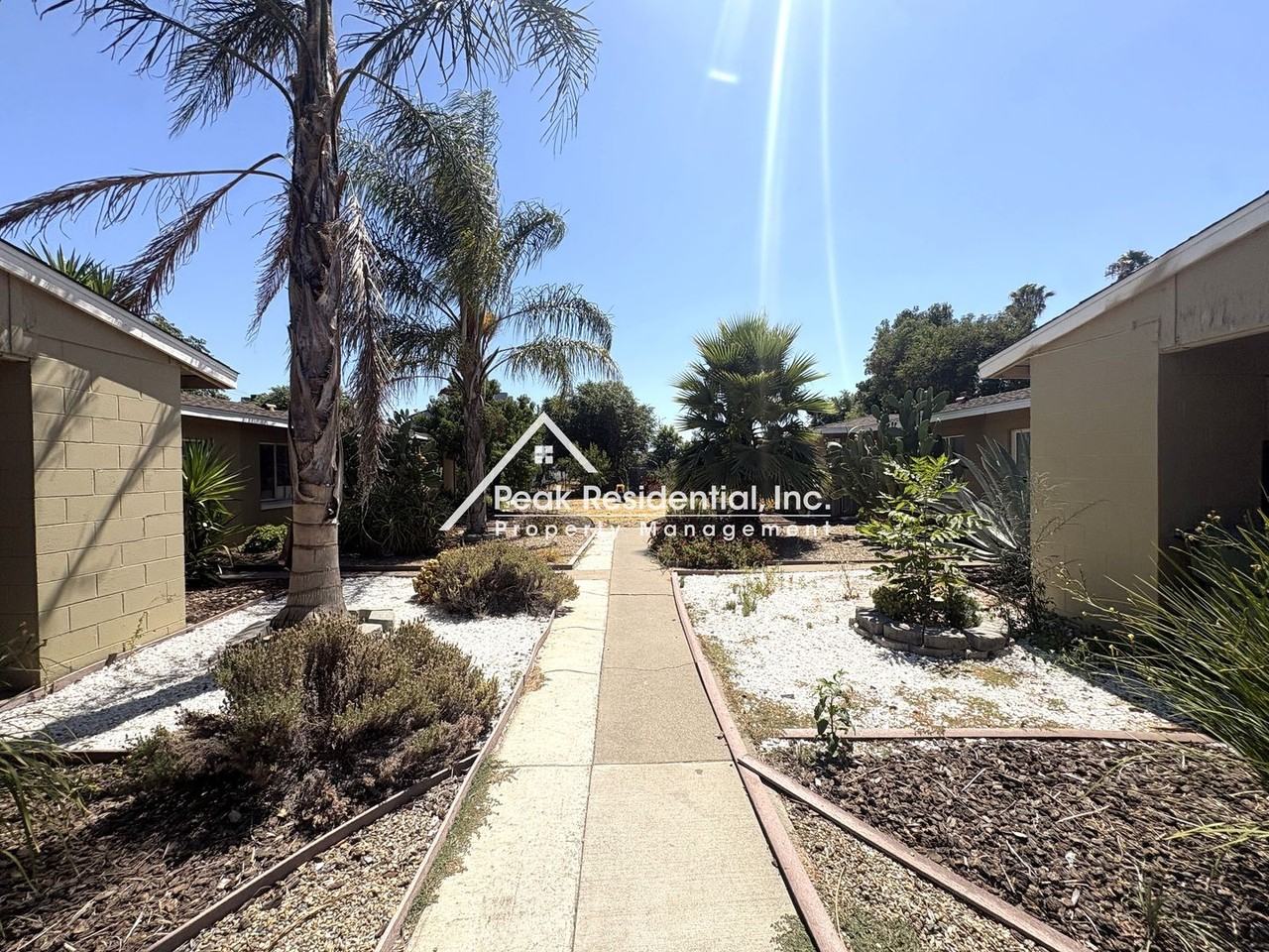 3806 45th Ave - Photo 4 of 15