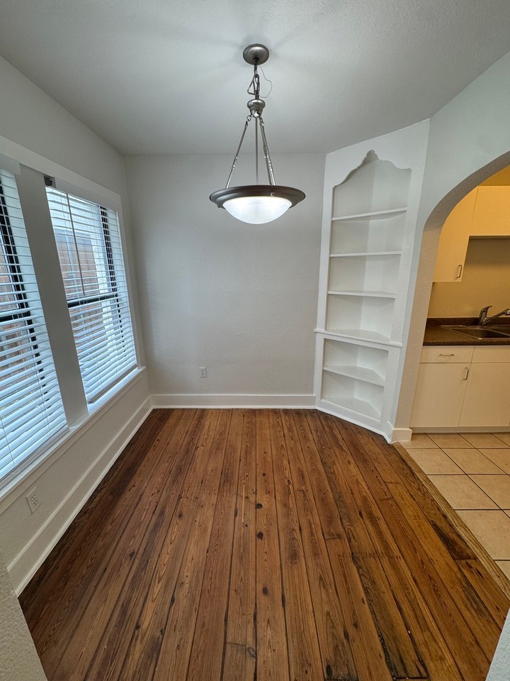 2305-2309 N Fitzhugh Ave - Photo 4 of 21