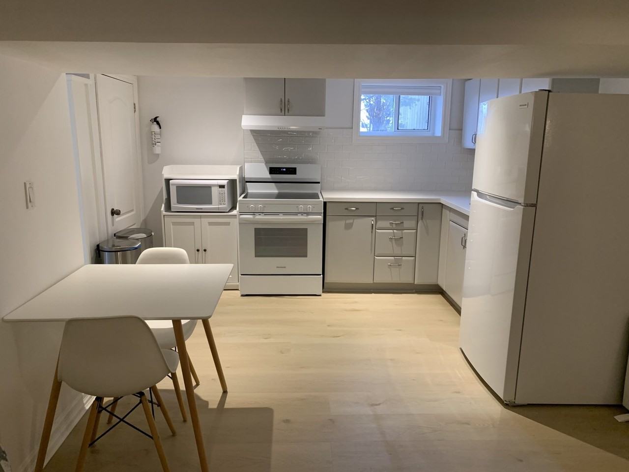 419 Annette St - Photo 2 of 11