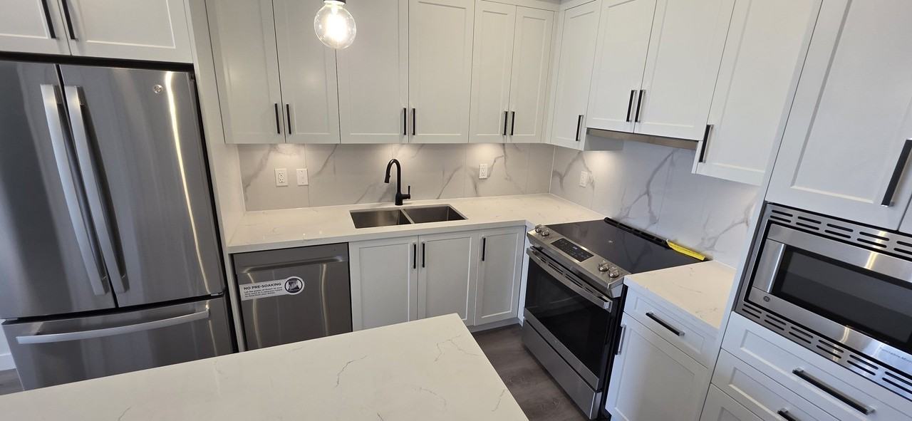 12143 223 St - Photo 5 of 20
