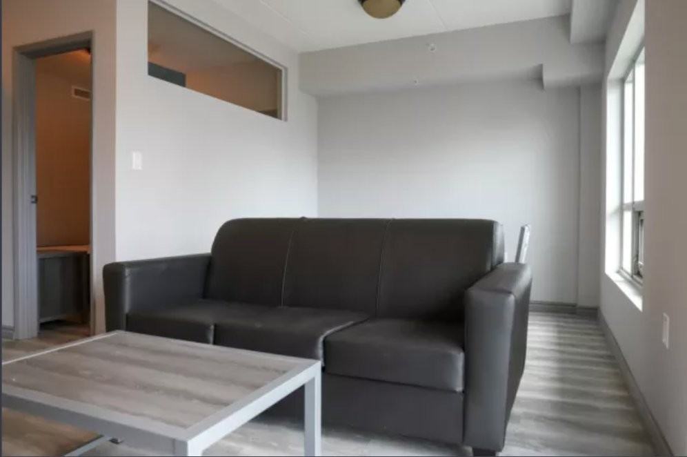 275 Larch St - Photo 5 of 10