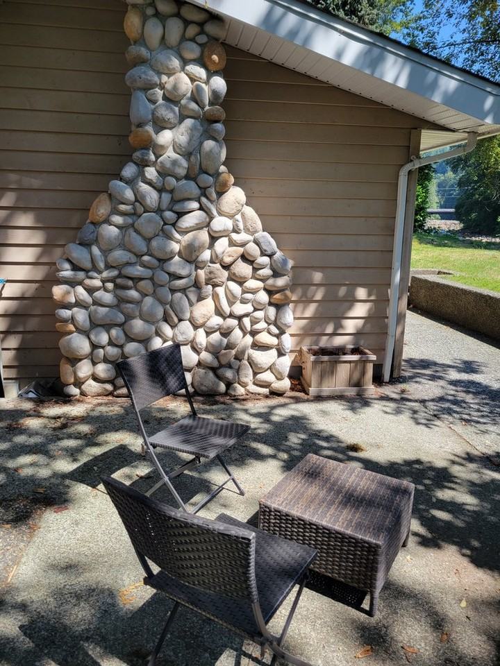 638 Seymour Blvd - Photo 2 of 14