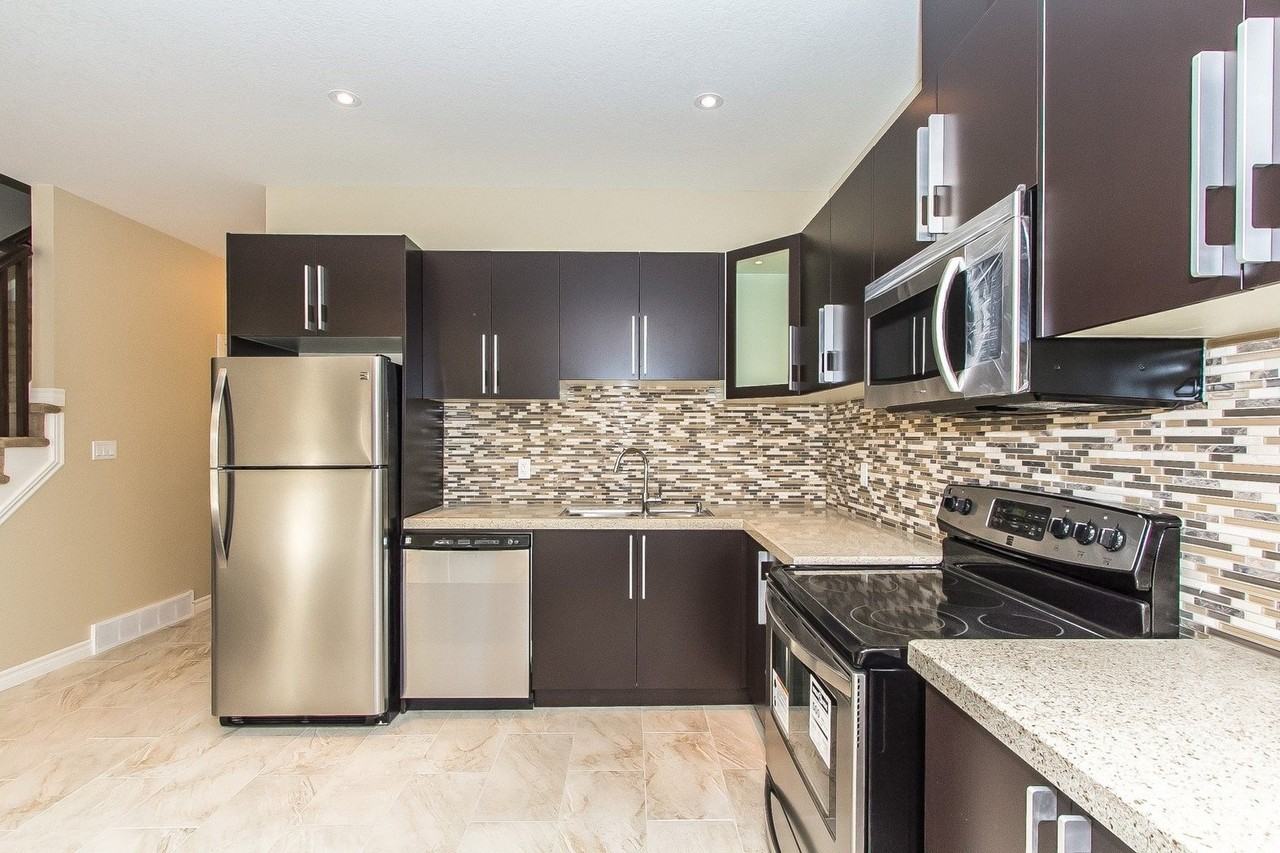 93 Gage Ave - Photo 2 of 19