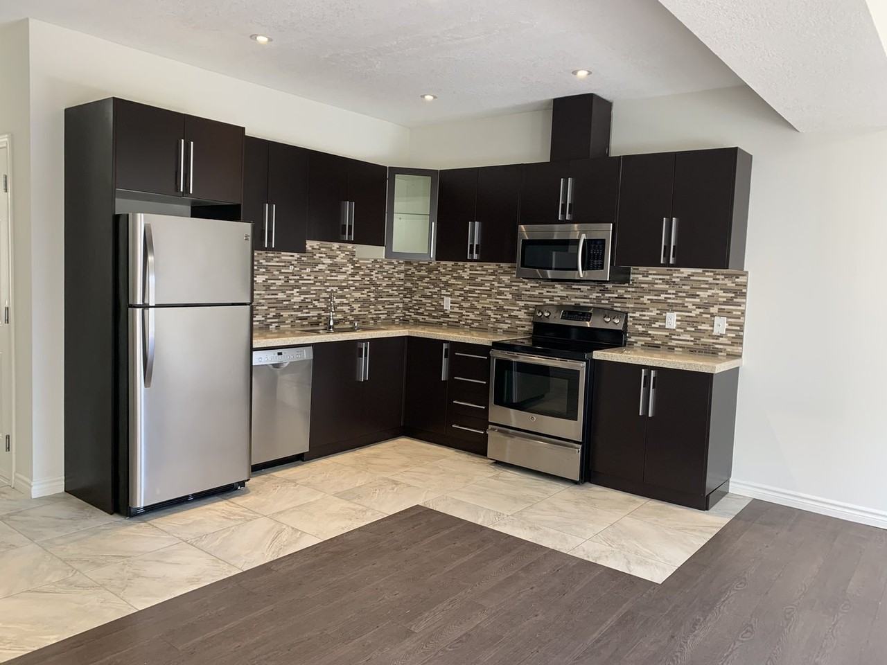 93 Gage Ave - Photo 5 of 19