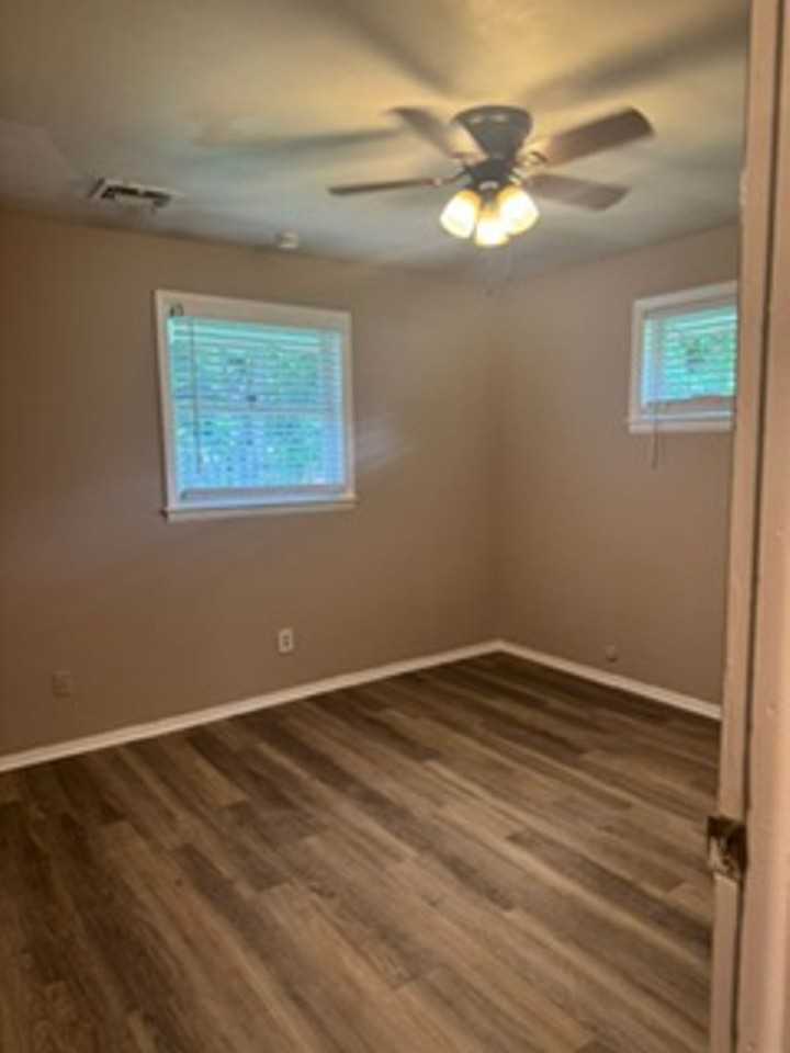 5 Baker Ct - Photo 5 of 12