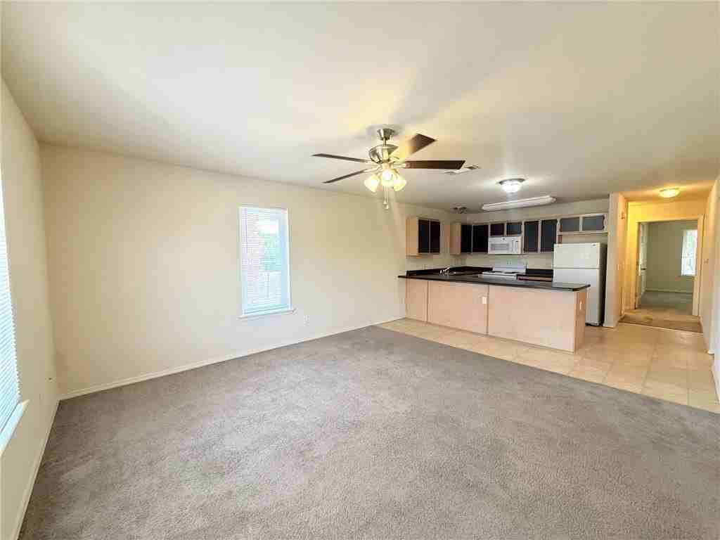 819 W Piedmont Pl #5 - Photo 3 of 13