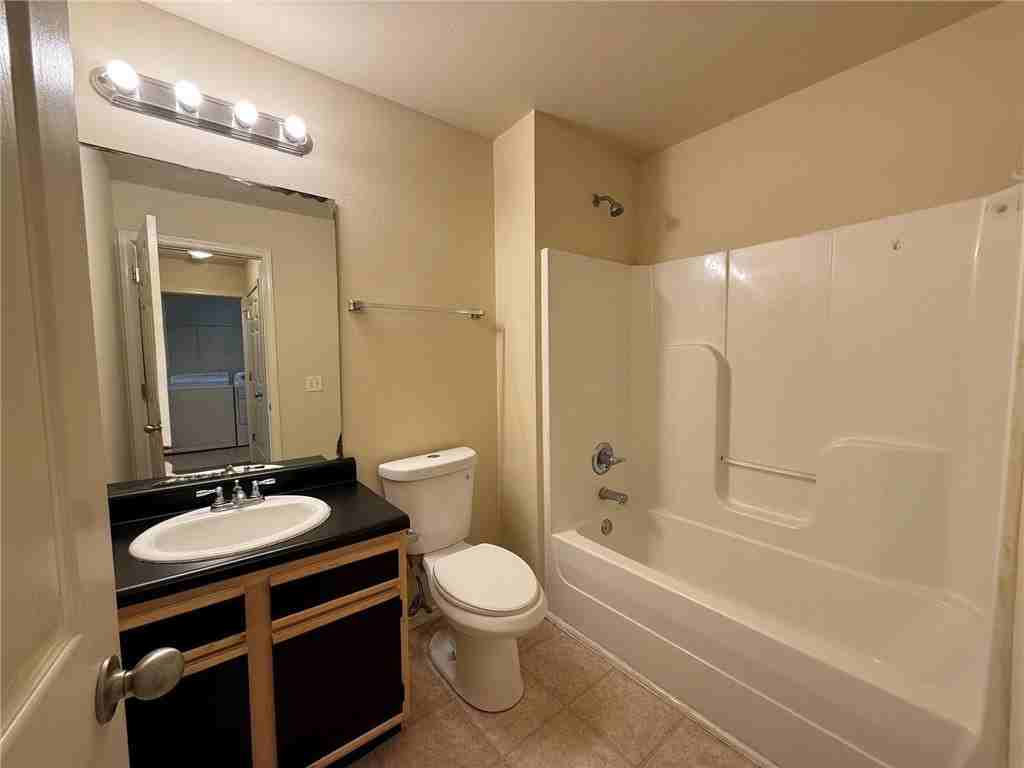 819 W Piedmont Pl #5 - Photo 6 of 13