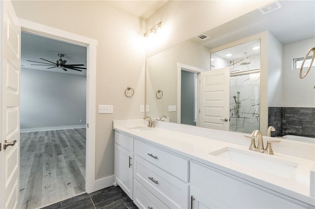 2105 N Chanae St - Photo 5 of 26