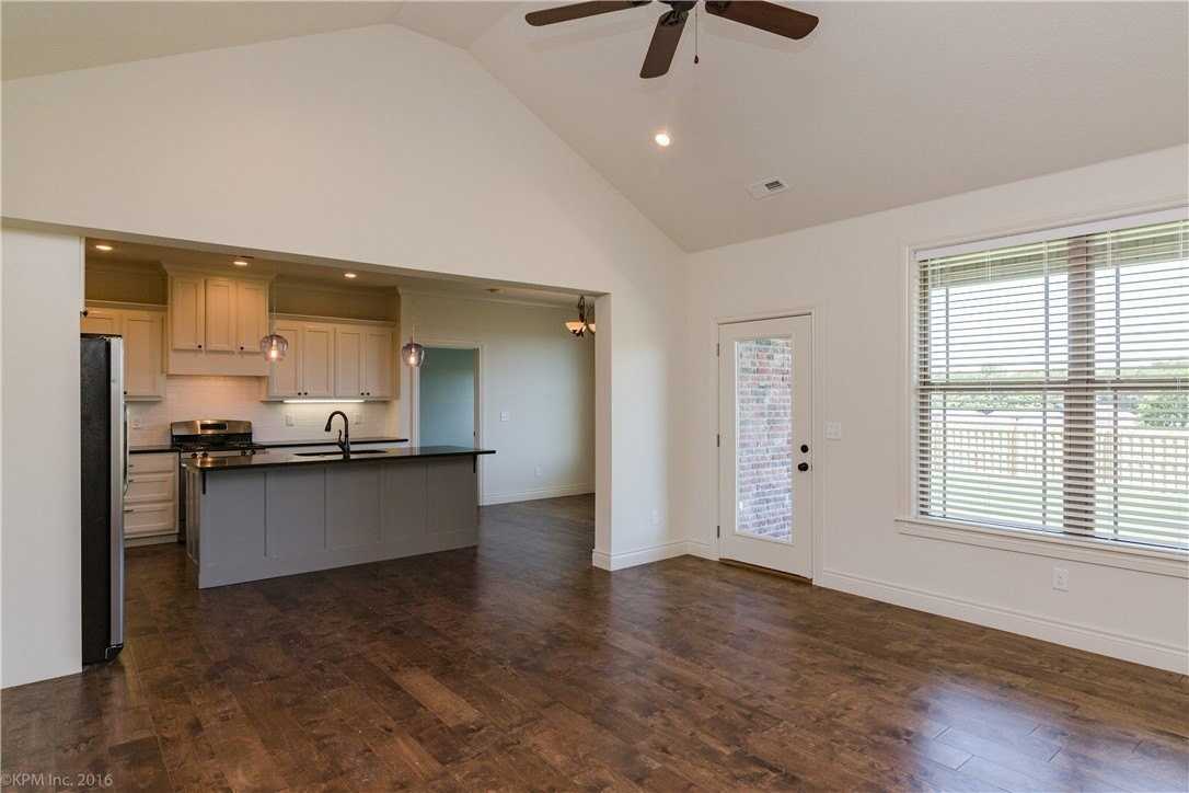 1620 Sweetbriar Way - Photo 7 of 22