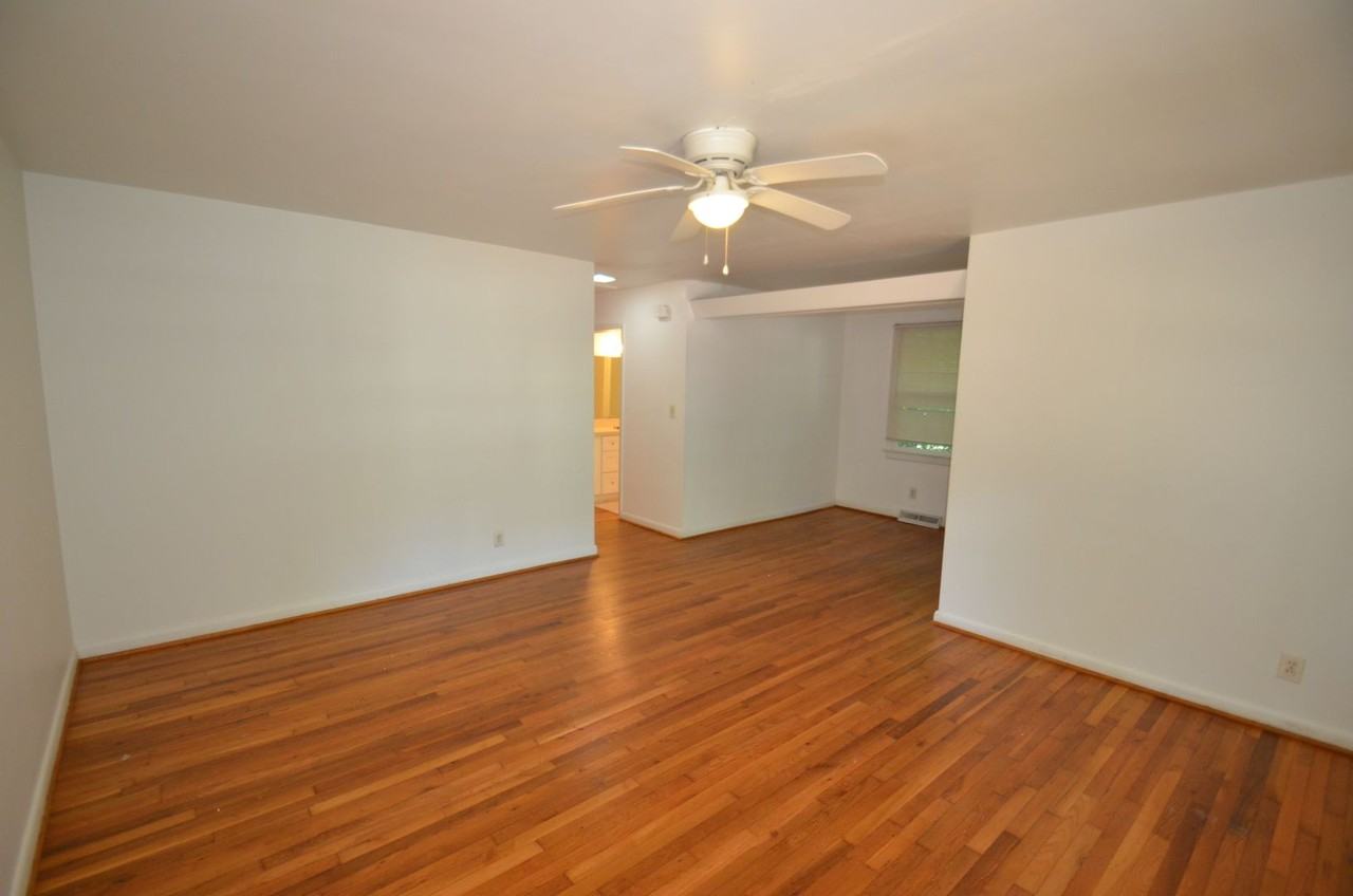 117 Purefoy Road - Photo 2 of 16