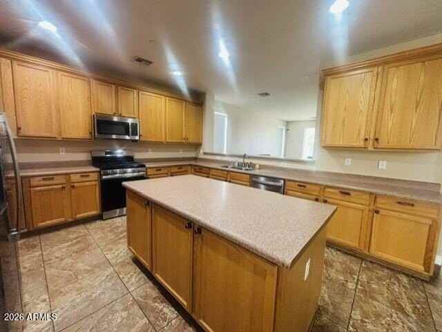 15106 W Sells Dr - Photo 5 of 33