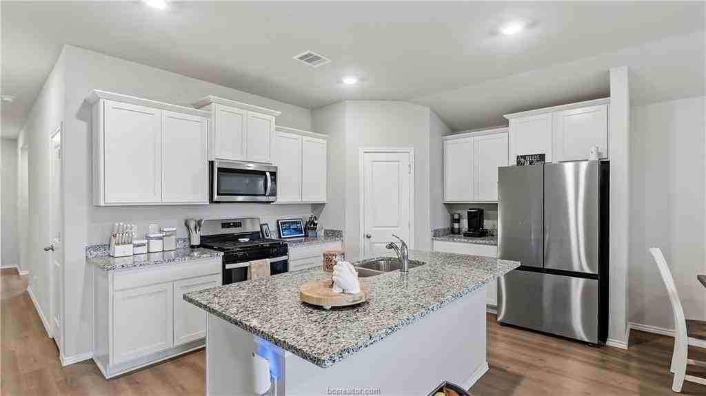 2506 River Way Dr - Photo 4 of 20
