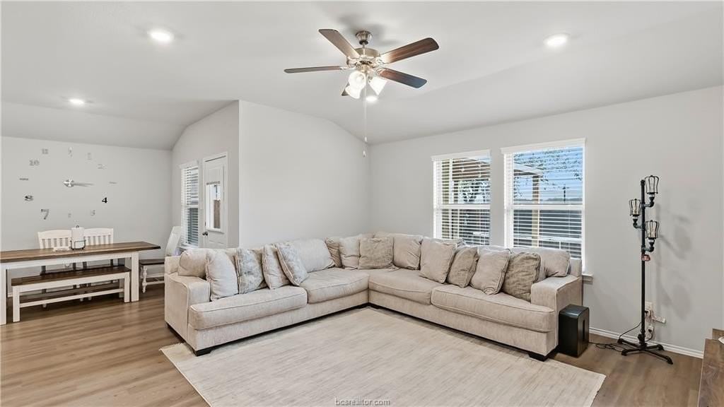 2506 River Way Dr - Photo 7 of 20