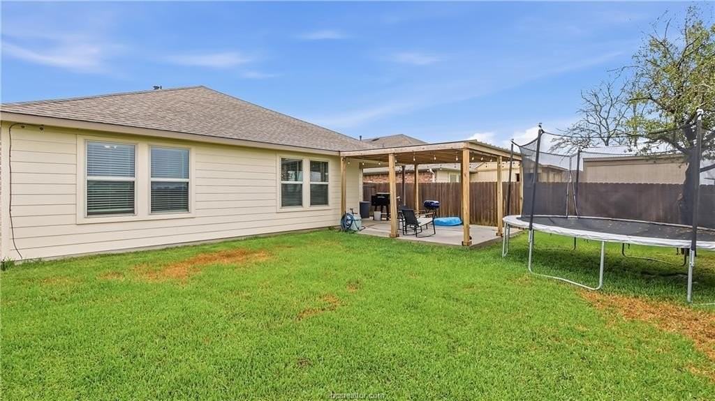 2506 River Way Dr - Photo 3 of 19