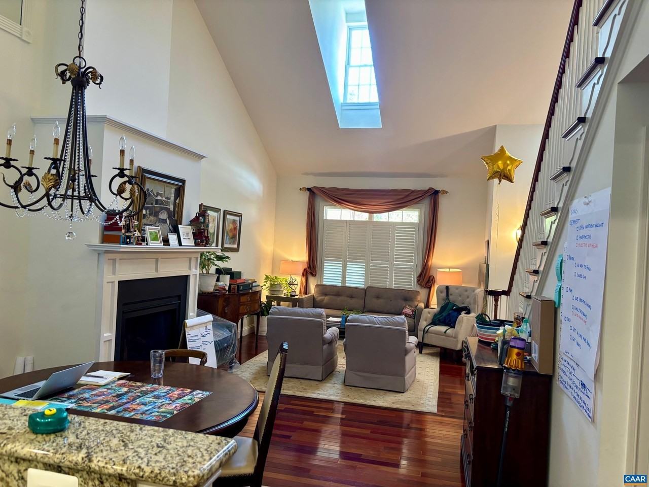 836 Colridge Dr - Photo 3 of 20