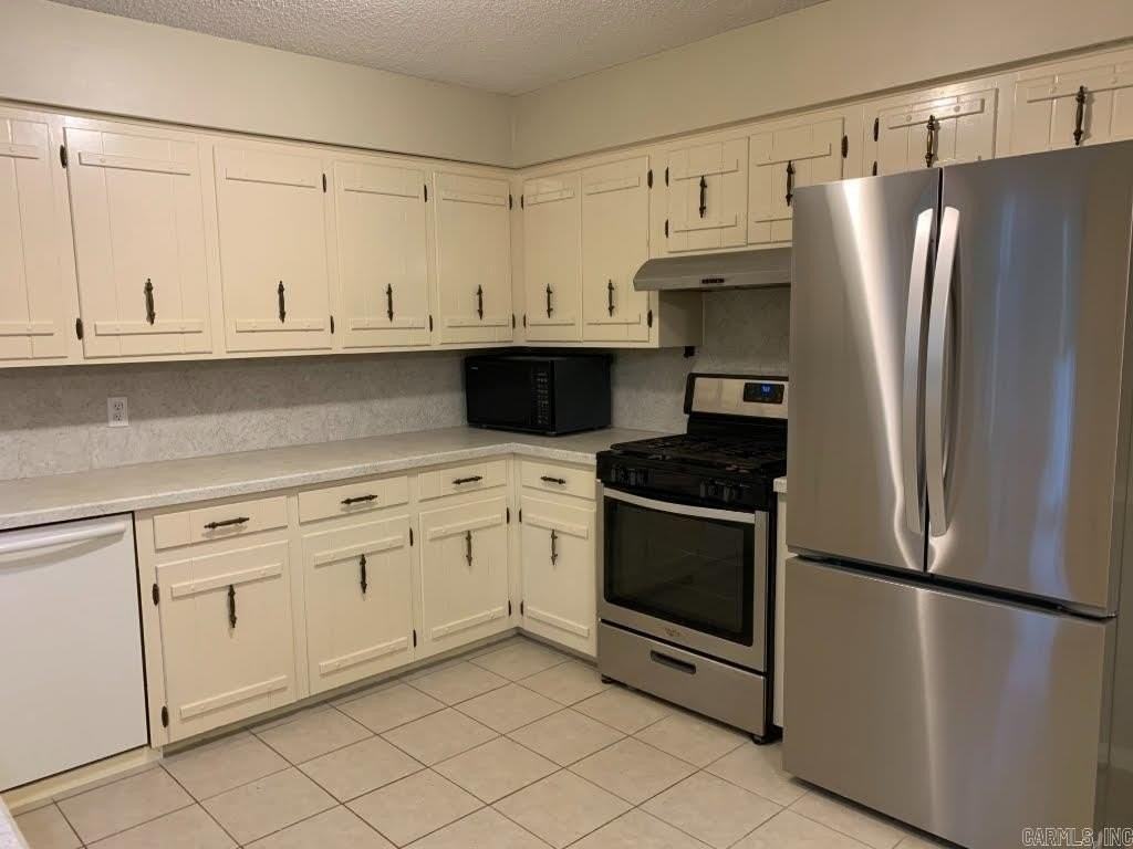 12729 Pleasant Forest Dr - Photo 4 of 14