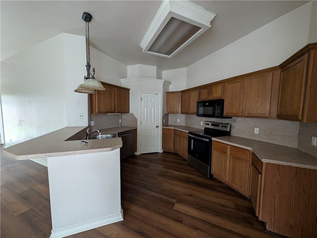 3910 Gibraltar Dr - Photo 5 of 15